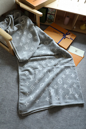 Плед Monogram premium 180x140 см