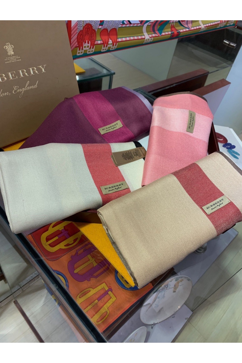 Burberry Шарф Check premium 190x70 см