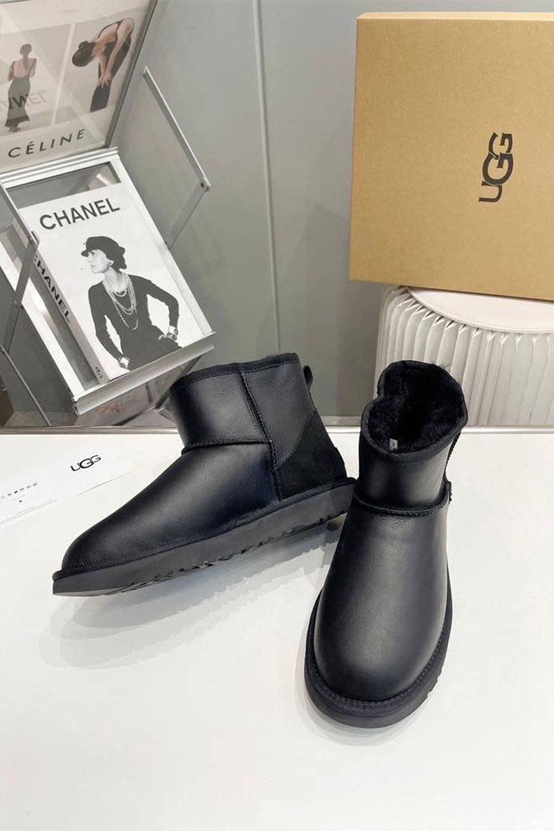 UGG Мужские чёрные ботинки Classic