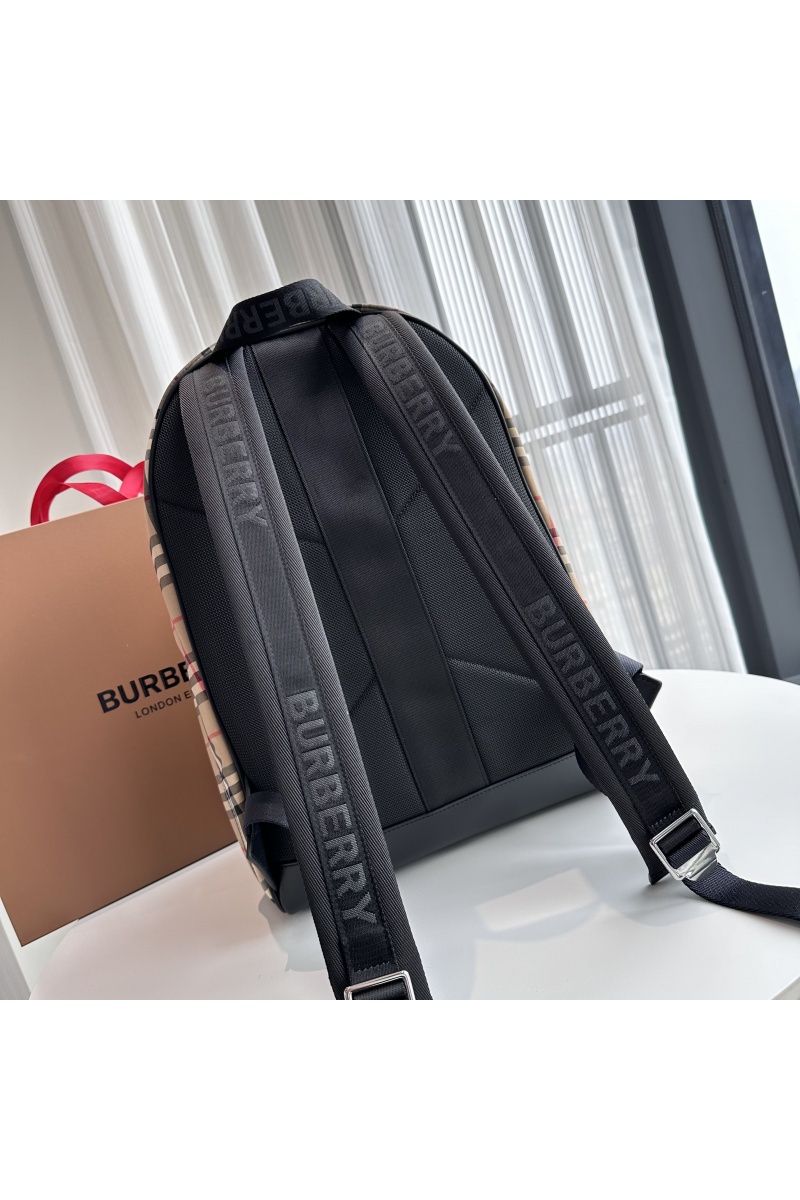 Burberry Нейлоновый рюкзак Vintage Premium 42.5x30.5x14.5 см