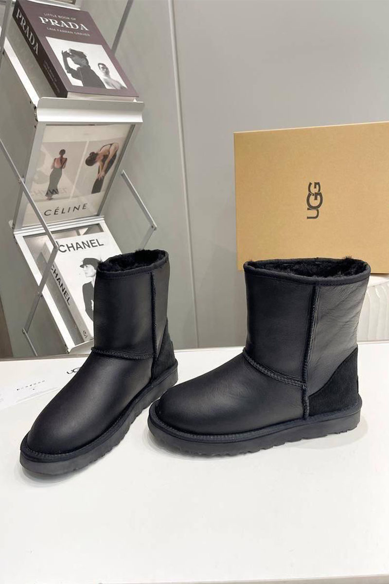 UGG Мужские чёрные ботинки Classic