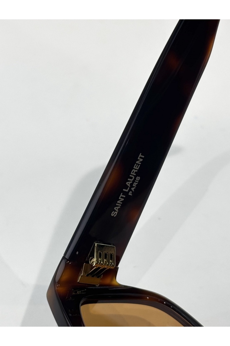 Yves Saint Laurent Солнцезащитные очки 