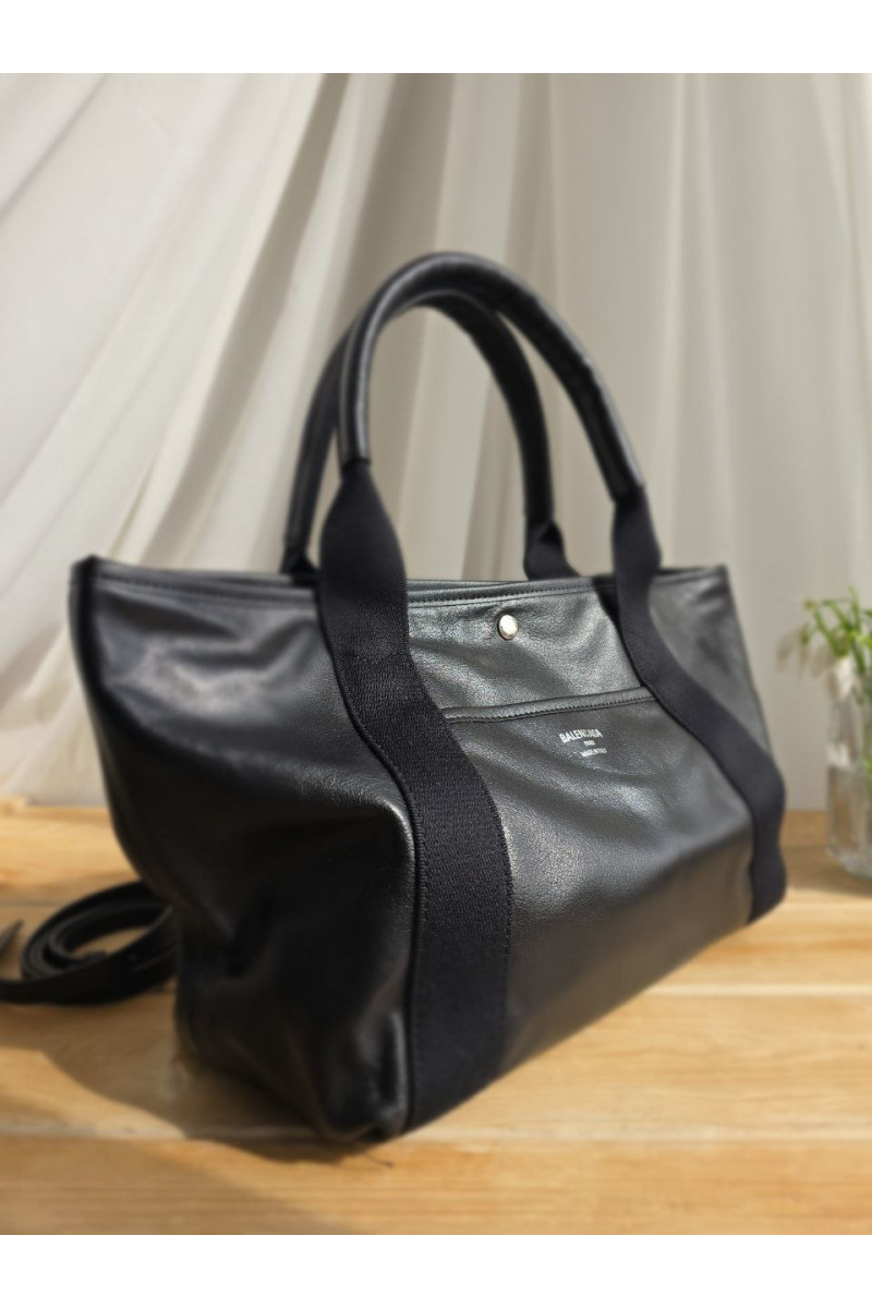 Balenciaga Кожаная сумка Biarritz 30x22 см