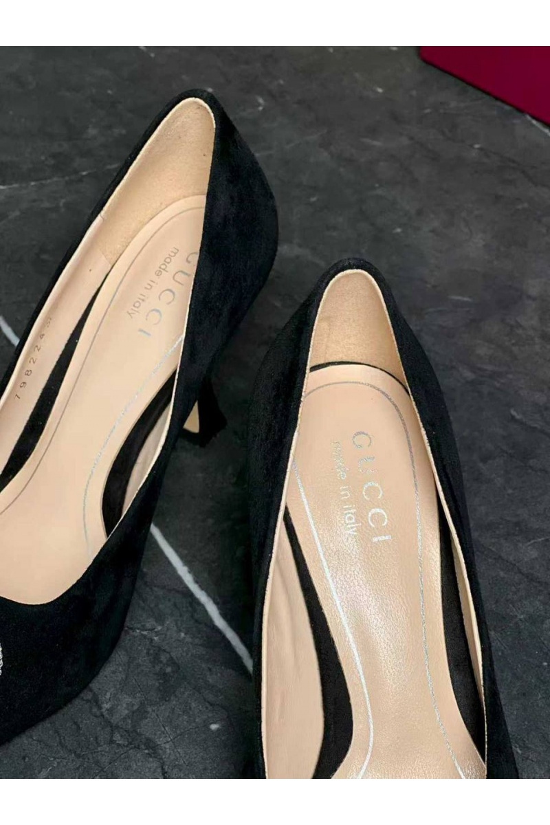 Gucci Женские замшевые туфли GG premium