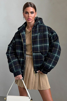 Женская куртка в клетку