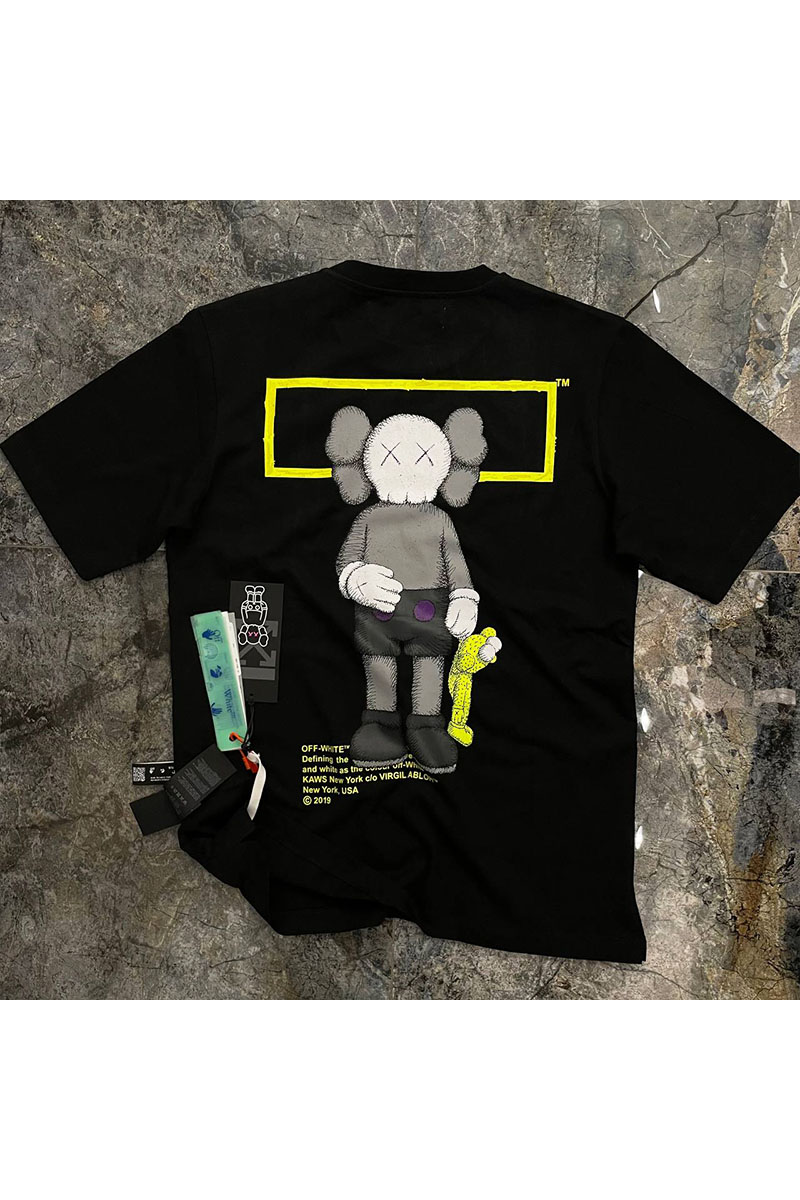 Off-White Чёрная оверсайз футболка Kaws 