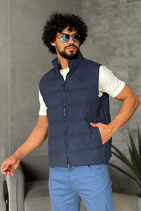 Мужской синий жилет 