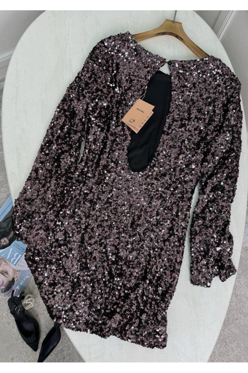 MIU MIU Женское платье в пайетках с открытой спинкой 