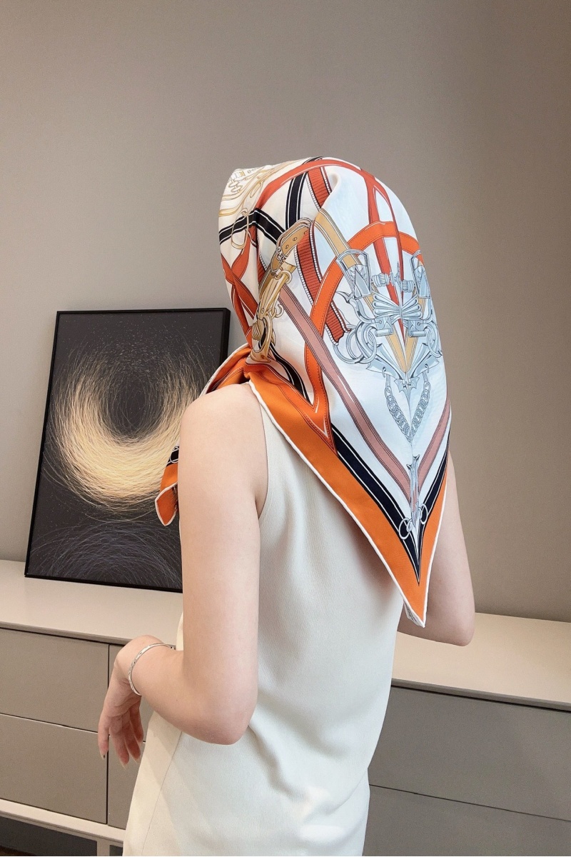 Hermes Платок Harnais Legendaire premium 87x88 см