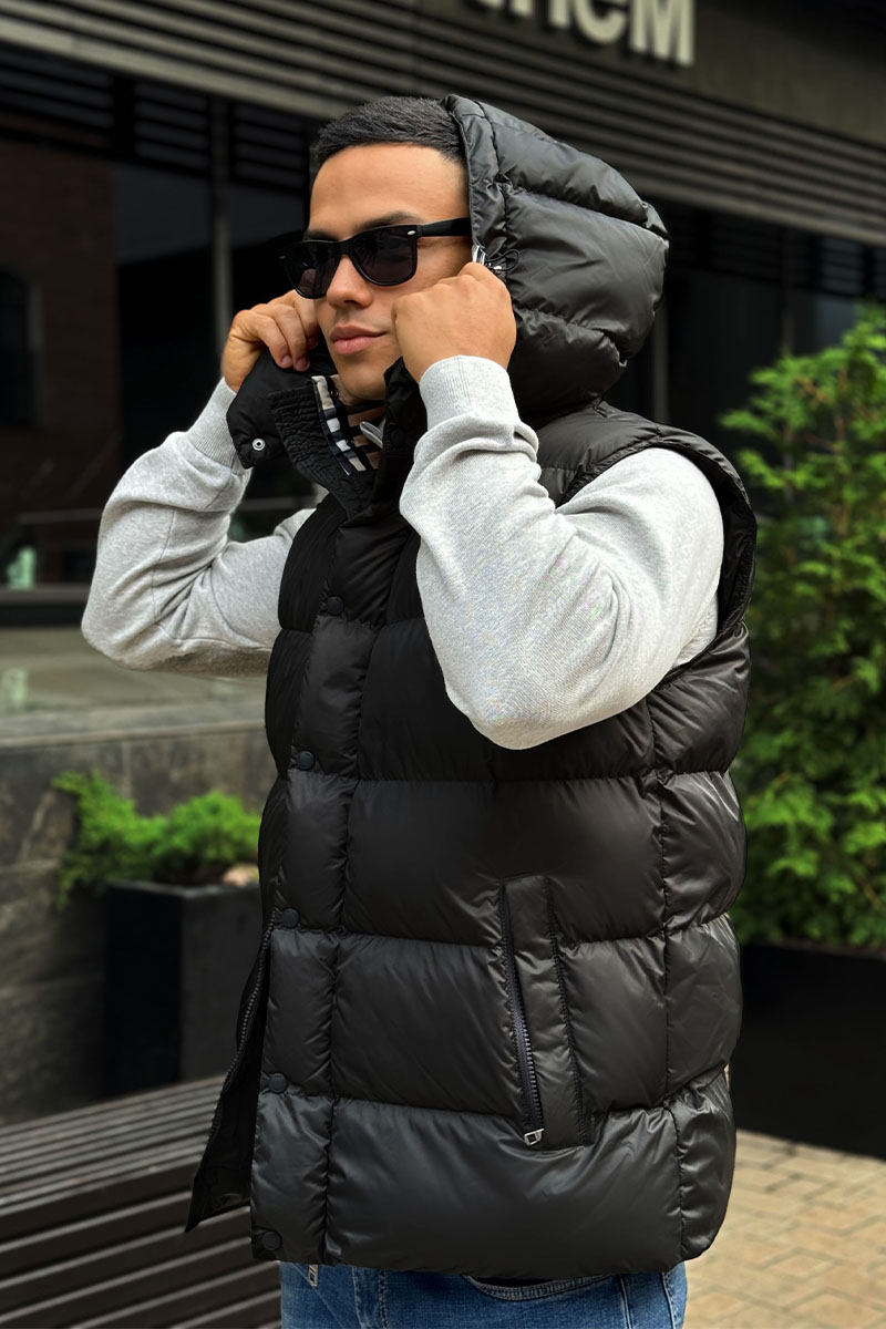 Burberry Чёрный жилет London England logo-patch