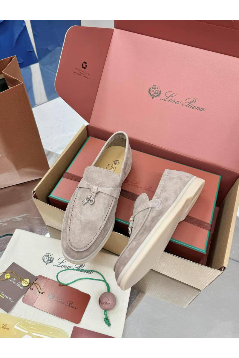 Loro Piana Женские замшевые лоферы Summer Charms Walk premium