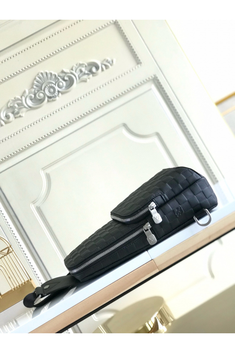 Lоuis Vuittоn Кожаная сумка Avenue Sling Premium 31x20x10 см