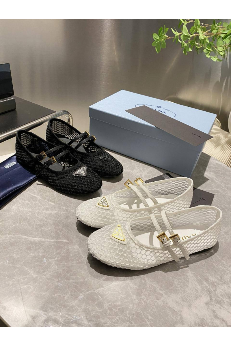 Prada Женские сетчатые балетки белого цвета
