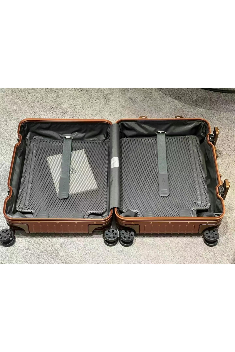 Rimowa Чемодан Aluminum S Premium 54x36x23 см