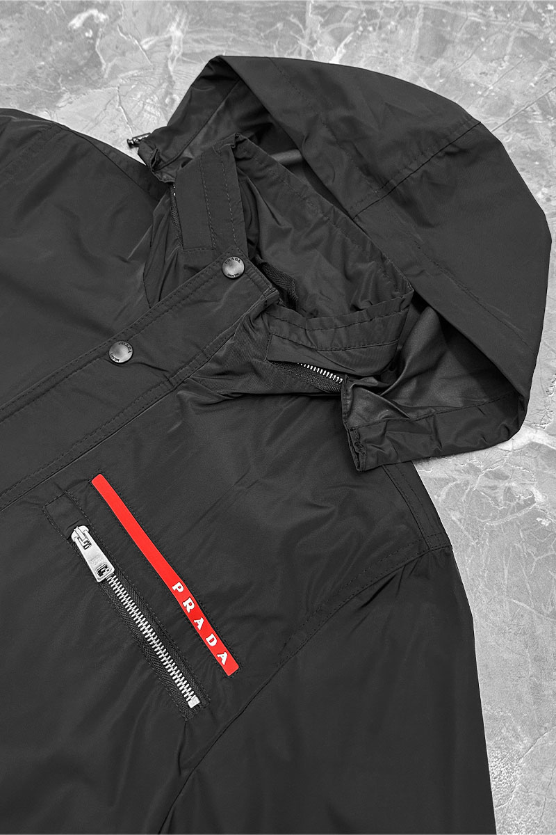 Prada Мужская чёрная ветровка Linea Rossa logo