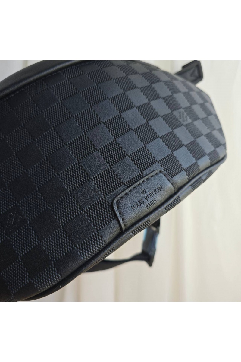 Lоuis Vuittоn Кожаная сумка на пояс Discovery Damier Infini