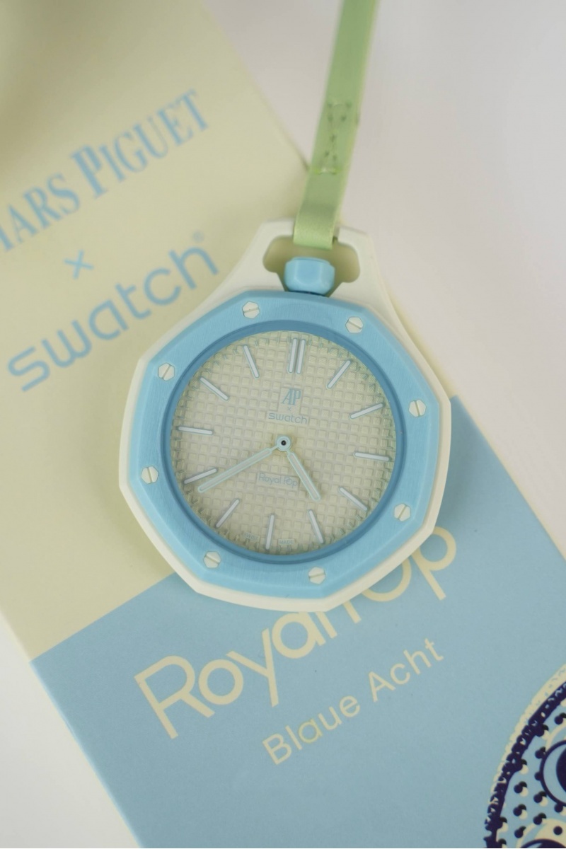 Designer Clothing Часы Audemars Piguet x Swatch "Royal Pop" Blaue Acht premium