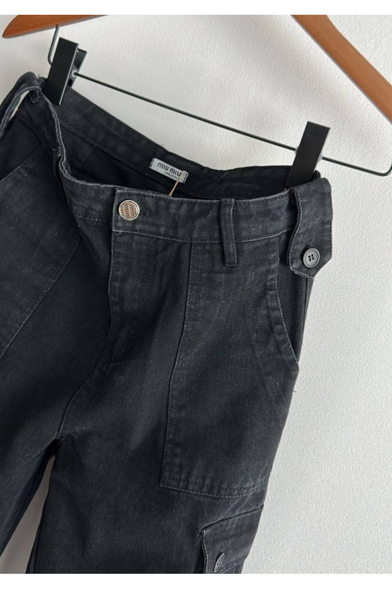 MIU MIU Женские джинсы  чёрного цвета