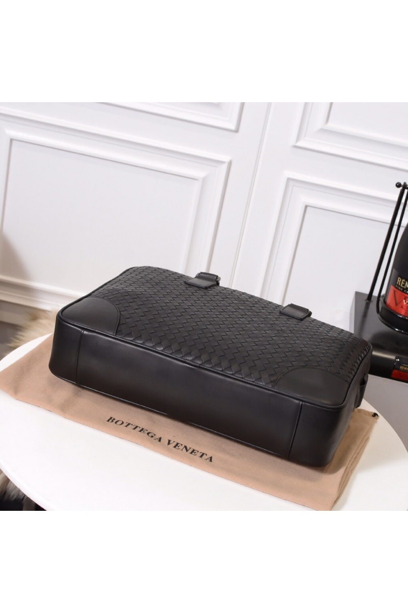 Bottega Veneta Кожаный портфель Premium 41x30x9 см