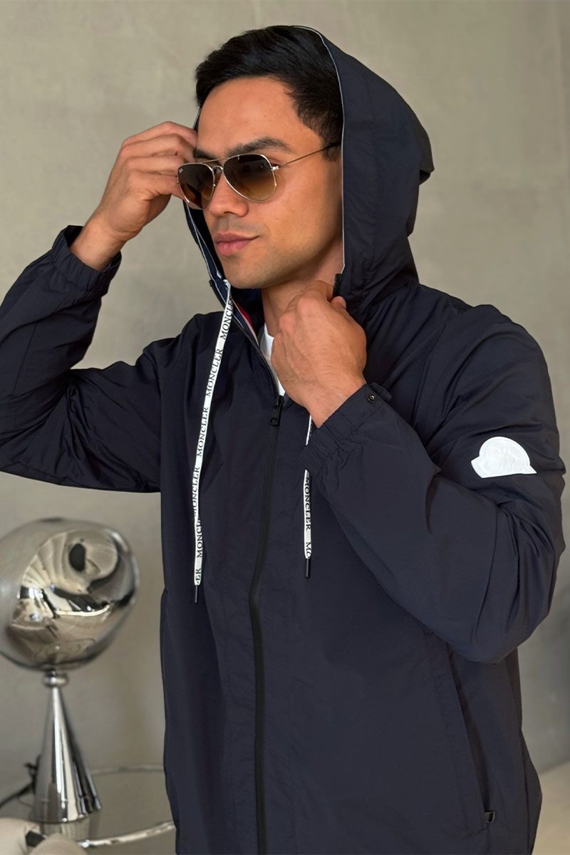 Moncler Тёмно-синяя ветровка Carles logo-patch