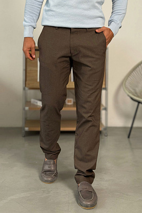 Мужские брюки бежевого цвета