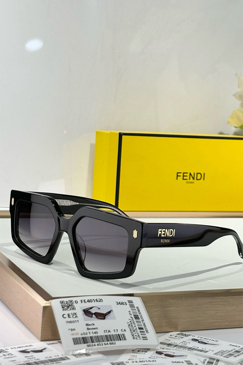Fendi Солнцезащитные очки 