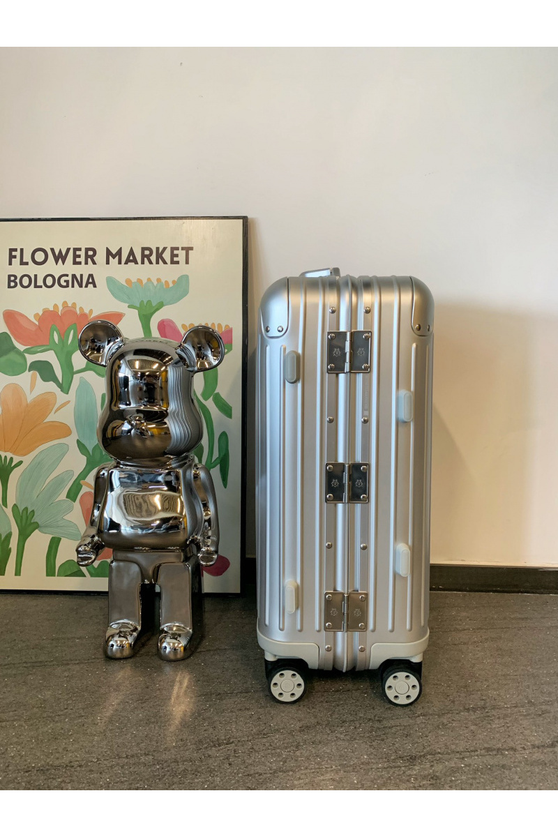 Rimowa Чемодан Aluminum S Premium 54x36x23 см