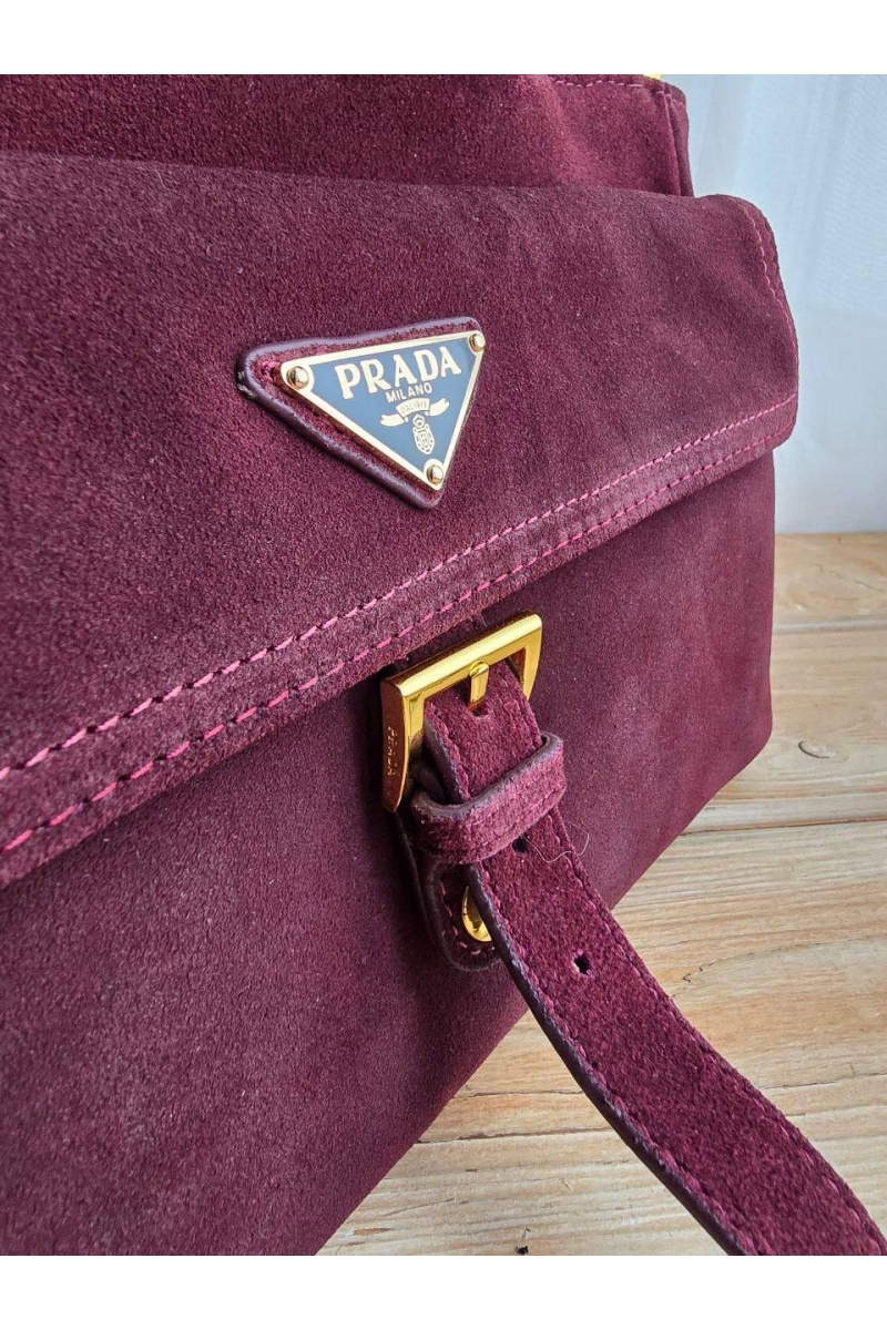 Prada Замшевая сумка 30x16 см