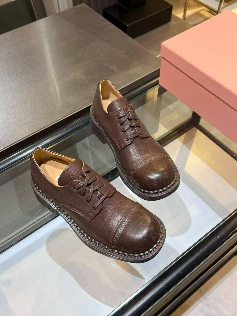MIU MIU Женские кожаные ботинки дерби 
