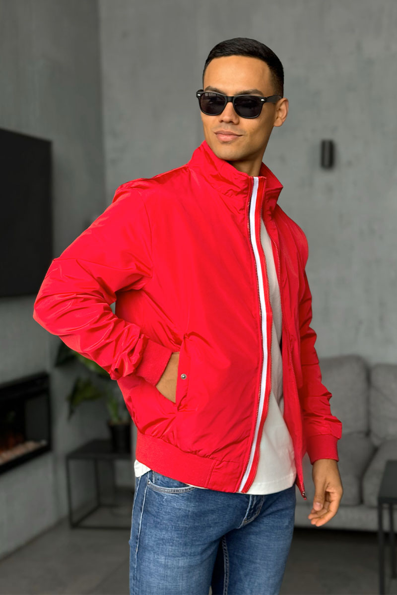 Moncler Мужская ветровка красного цвета logo-patch