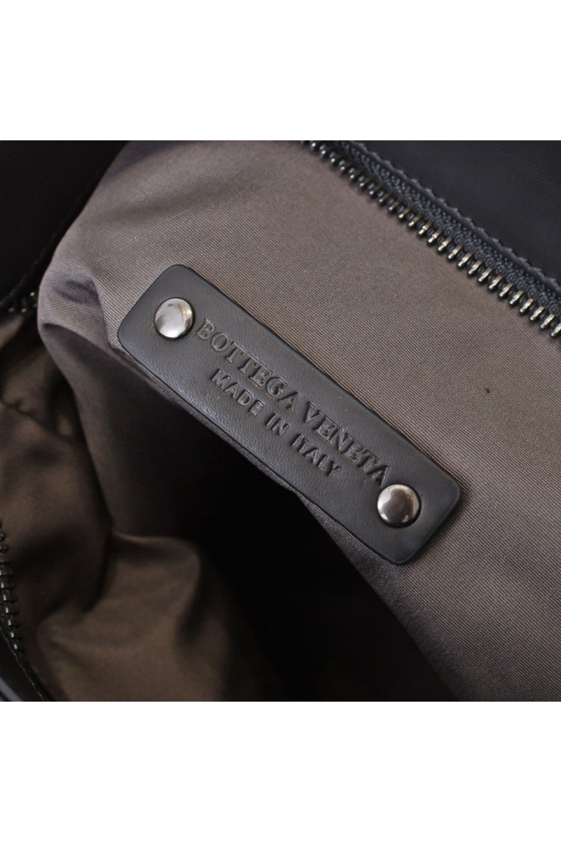 Bottega Veneta Кожаная сумка Premium 30x30x3 см