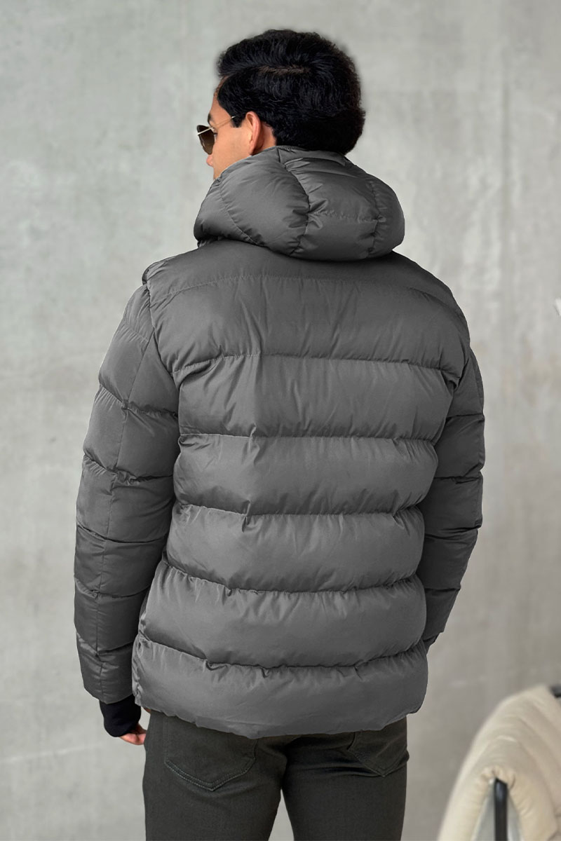 Moncler Утеплённая куртка цвета антрацит logo-patch