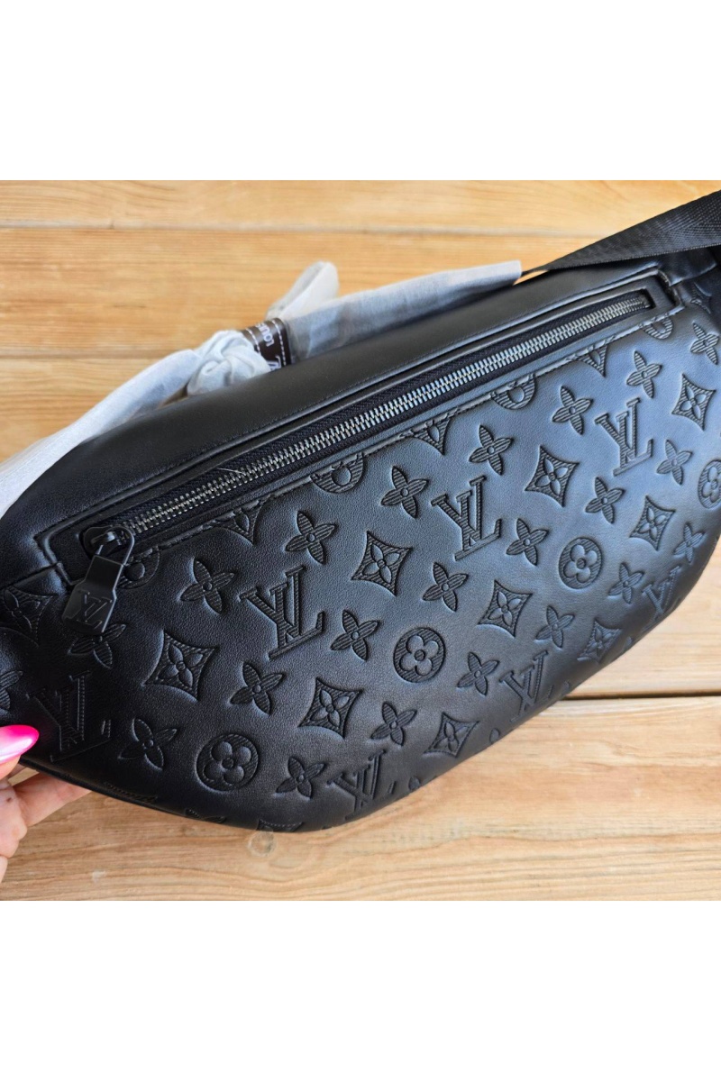 Lоuis Vuittоn Кожаная сумка на пояс Discovery