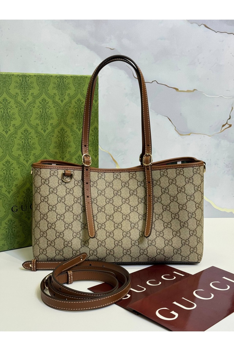 Gucci Кожаная сумка GG Emblem premium 30x19x11 см