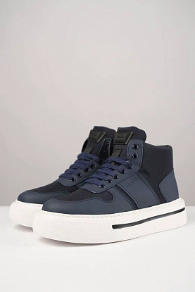 Комбинированные кроссовки с мехом 