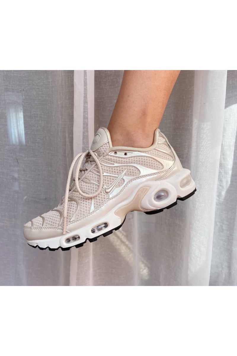 Nike Кроссовки Air Max Plus - Beige / White
