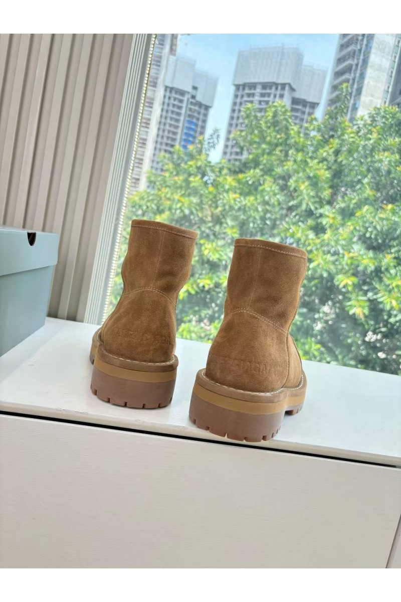 Balenciaga Женские замшевые ботинки с мехом Alaska Fur High Boot Premium - Chestnut