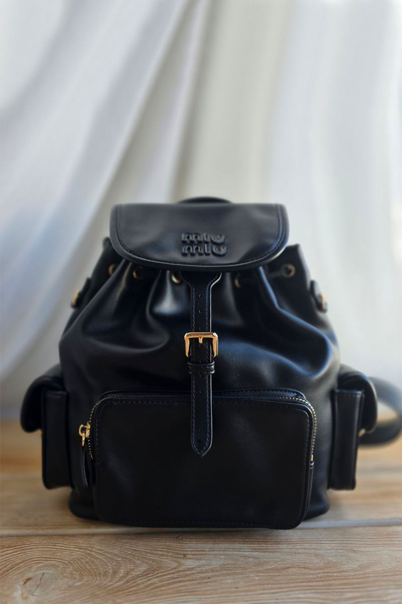 MIU MIU Кожаный рюкзак 30x25 см - Black