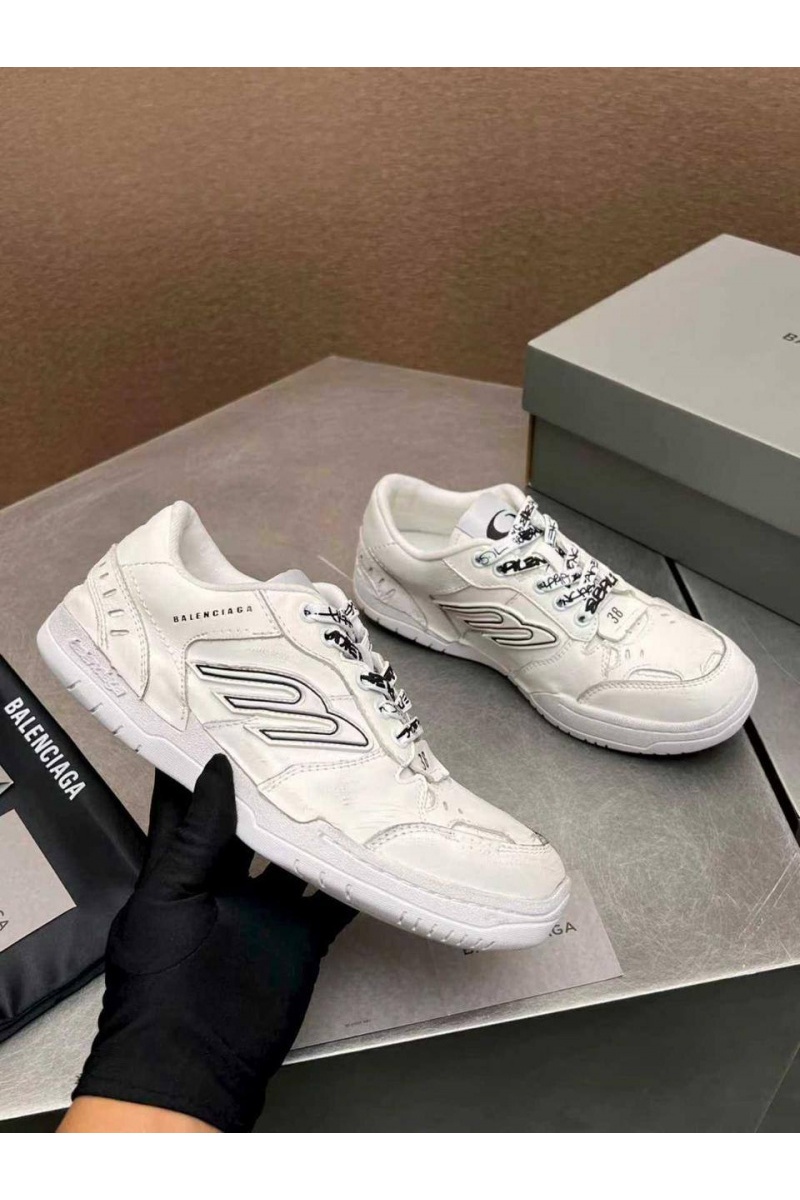 Balenciaga Женские кожаные кроссовки Hamptons Worn-Out premium