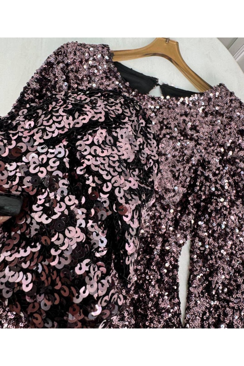 MIU MIU Женское платье в пайетках с открытой спинкой 