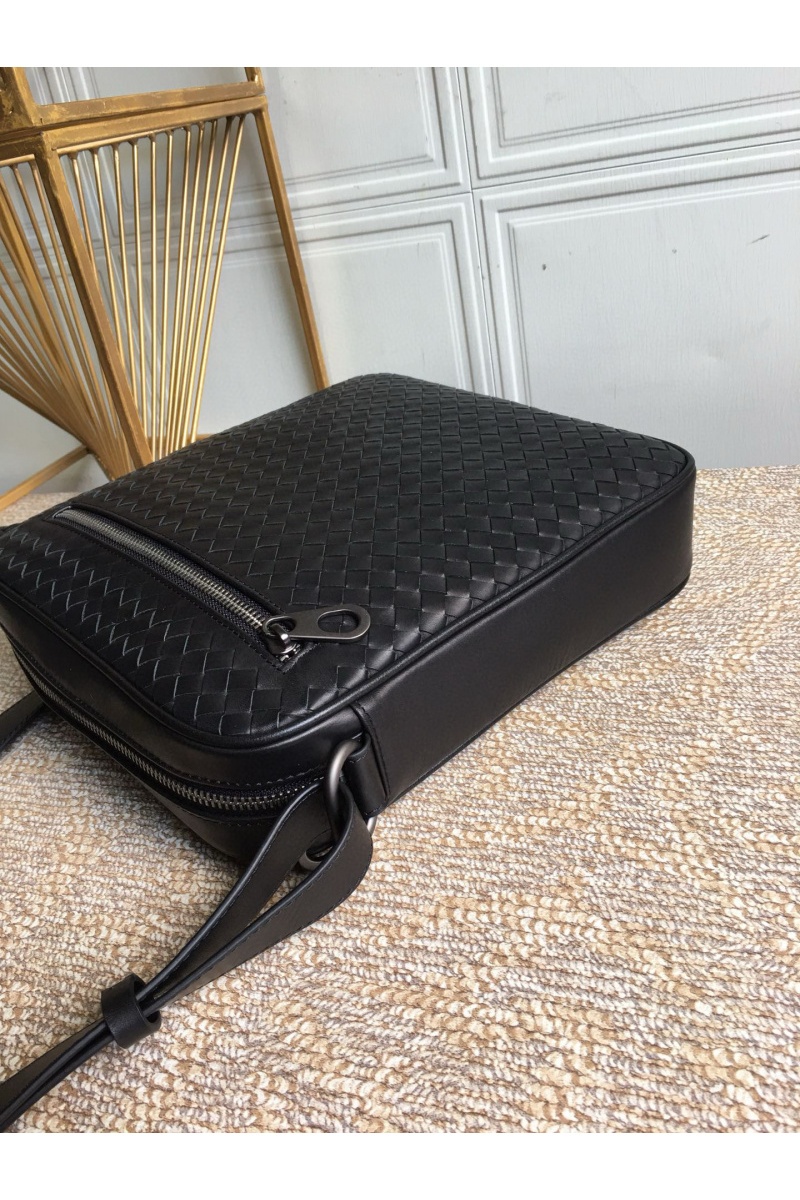 Bottega Veneta Кожаная сумка Premium 30x27x6 см