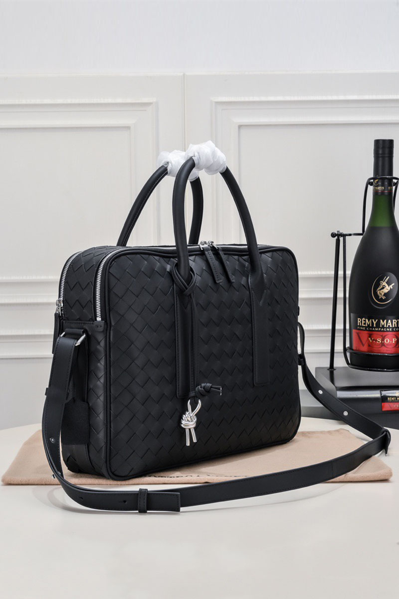 Bottega Veneta Кожаный портфель Premium 39x29x9 см