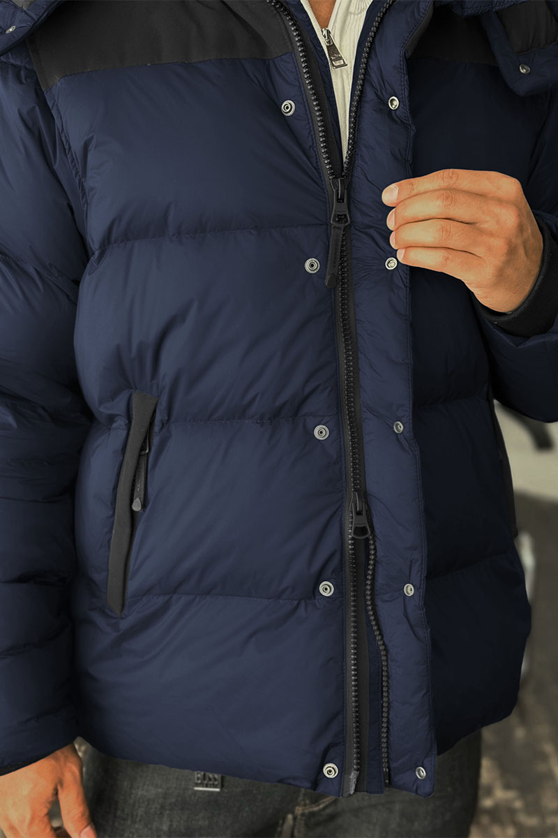 Burberry Тёмно-синий пуховик London England logo-patch