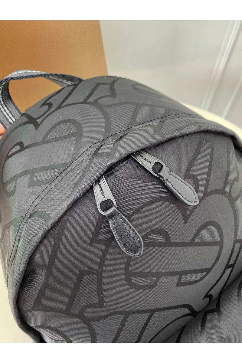 Burberry Рюкзак чёрного цвета TB Monogram Premium 30.5x14.5x42.5 см