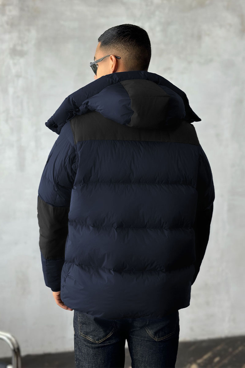 Burberry Тёмно-синий пуховик London England logo-patch
