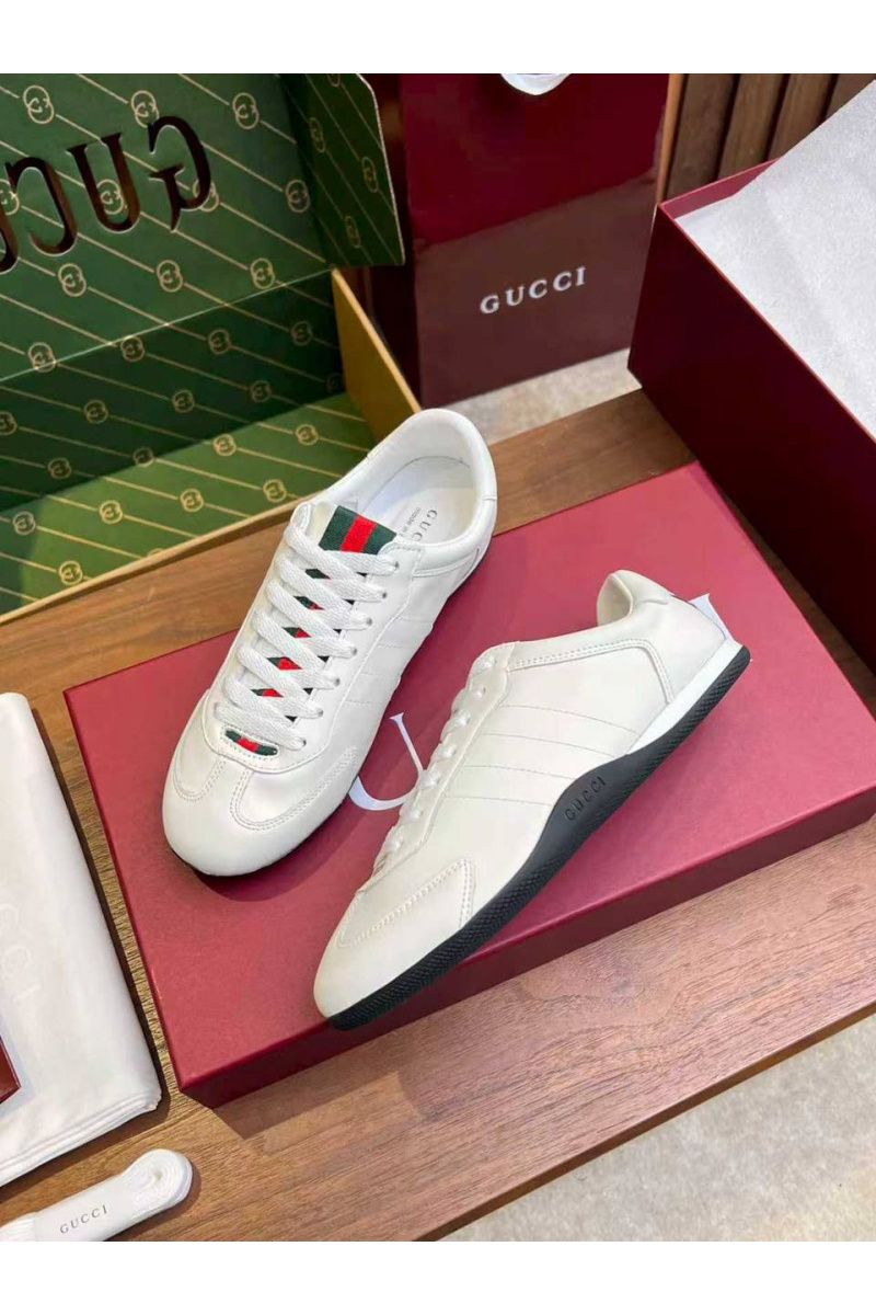 Gucci Женские кожаные кроссовки GG Shift premium