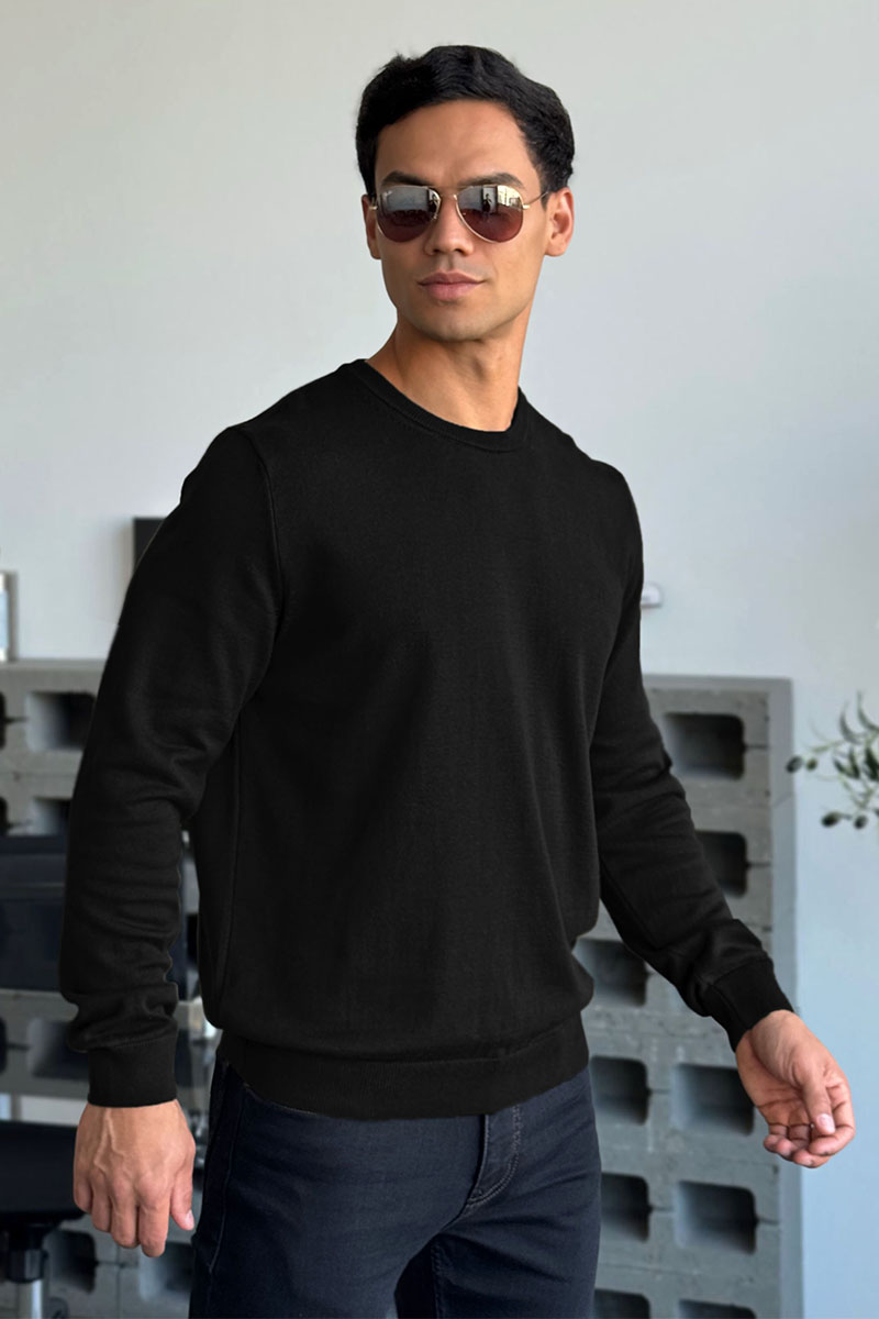Emporio Armani EA7 Джемпер чёрного цвета 