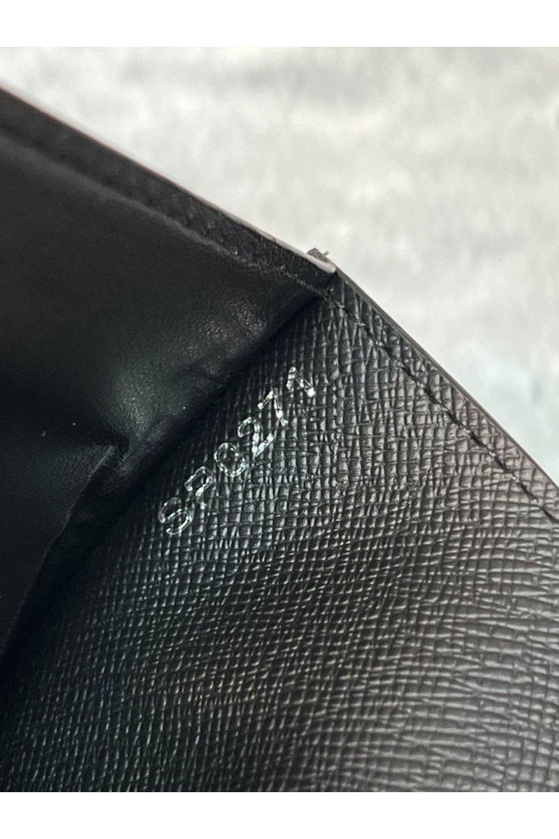 Lоuis Vuittоn Кожаная обложка для паспорта Premium 14x9.5x1.5 см