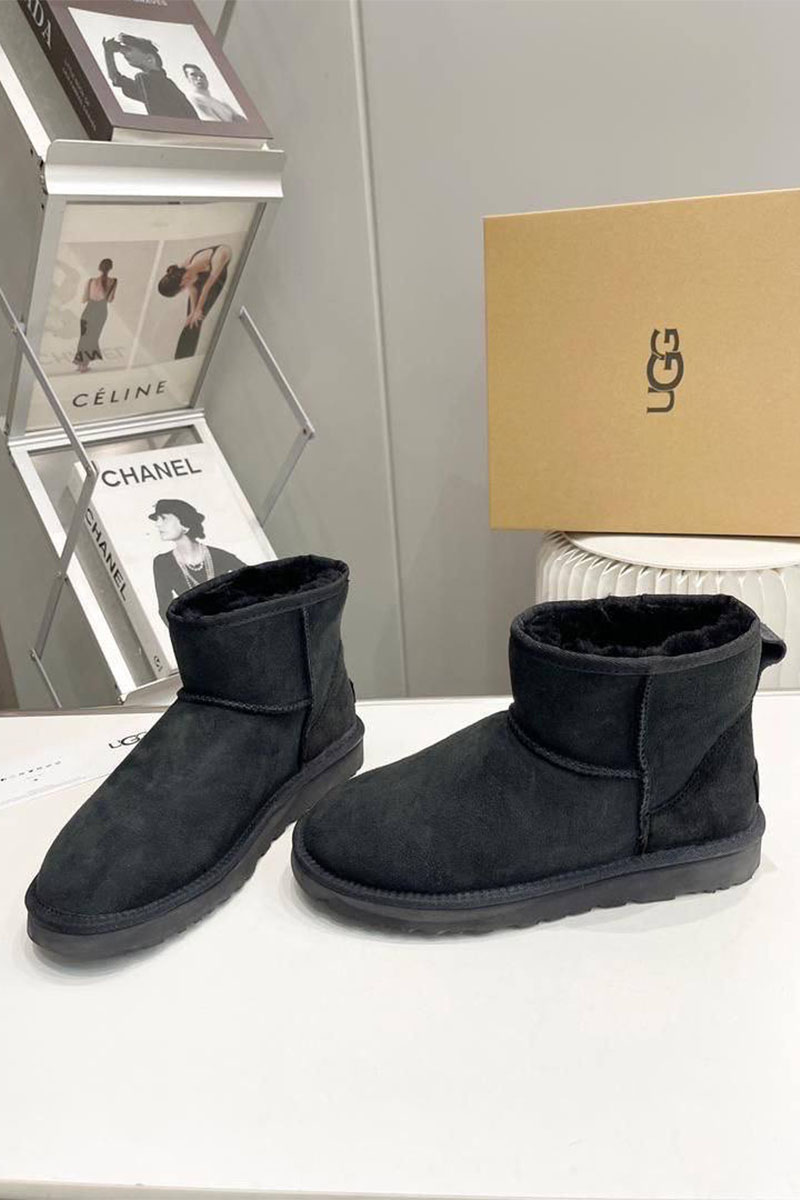 UGG Мужские чёрные ботинки Classic