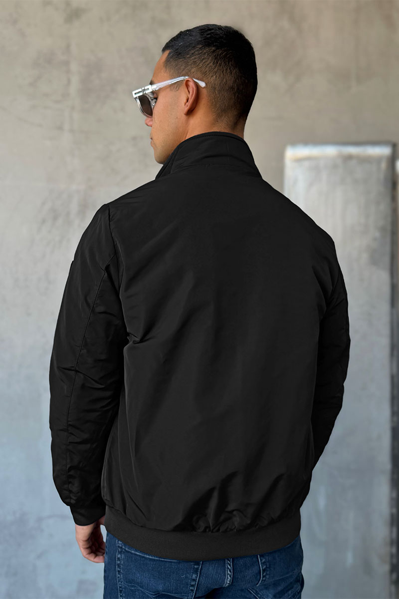 Hugо Воss Мужская чёрная ветровка logo-patch